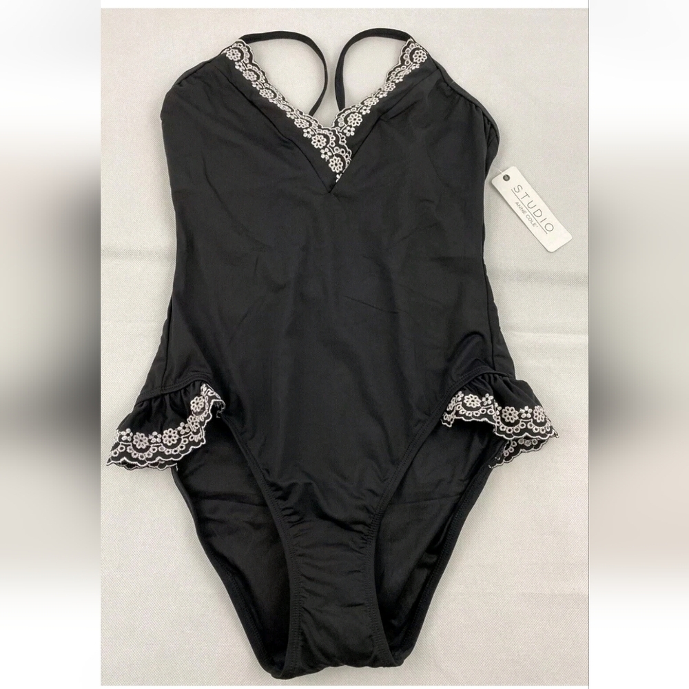 Anne Cole Studio APPLE OF MY EYELET Black One-Piece Swimsuit White Lace Size 8
